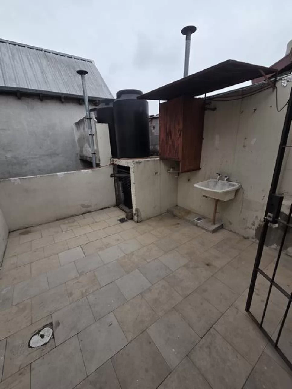 DEPARTAMENTO 2 AMB CON PATIO VILLA BOSCH SIN EXPENSAS