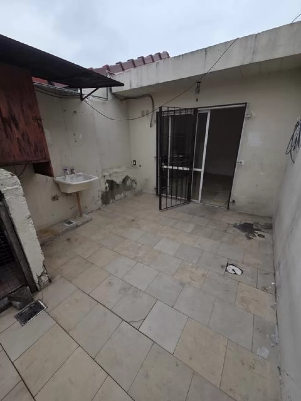 DEPARTAMENTO 2 AMB CON PATIO VILLA BOSCH SIN EXPENSAS