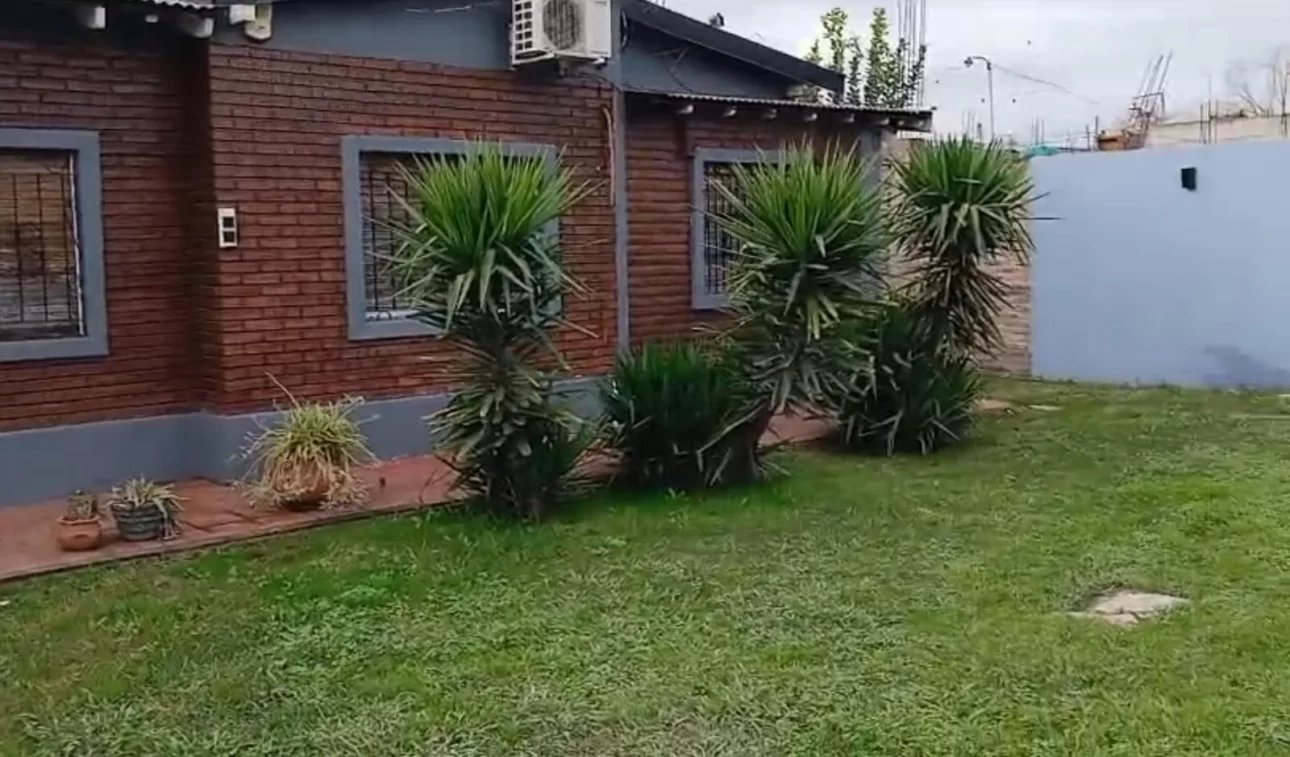 CASA EN VENTA EN GONZALEZ CATAN