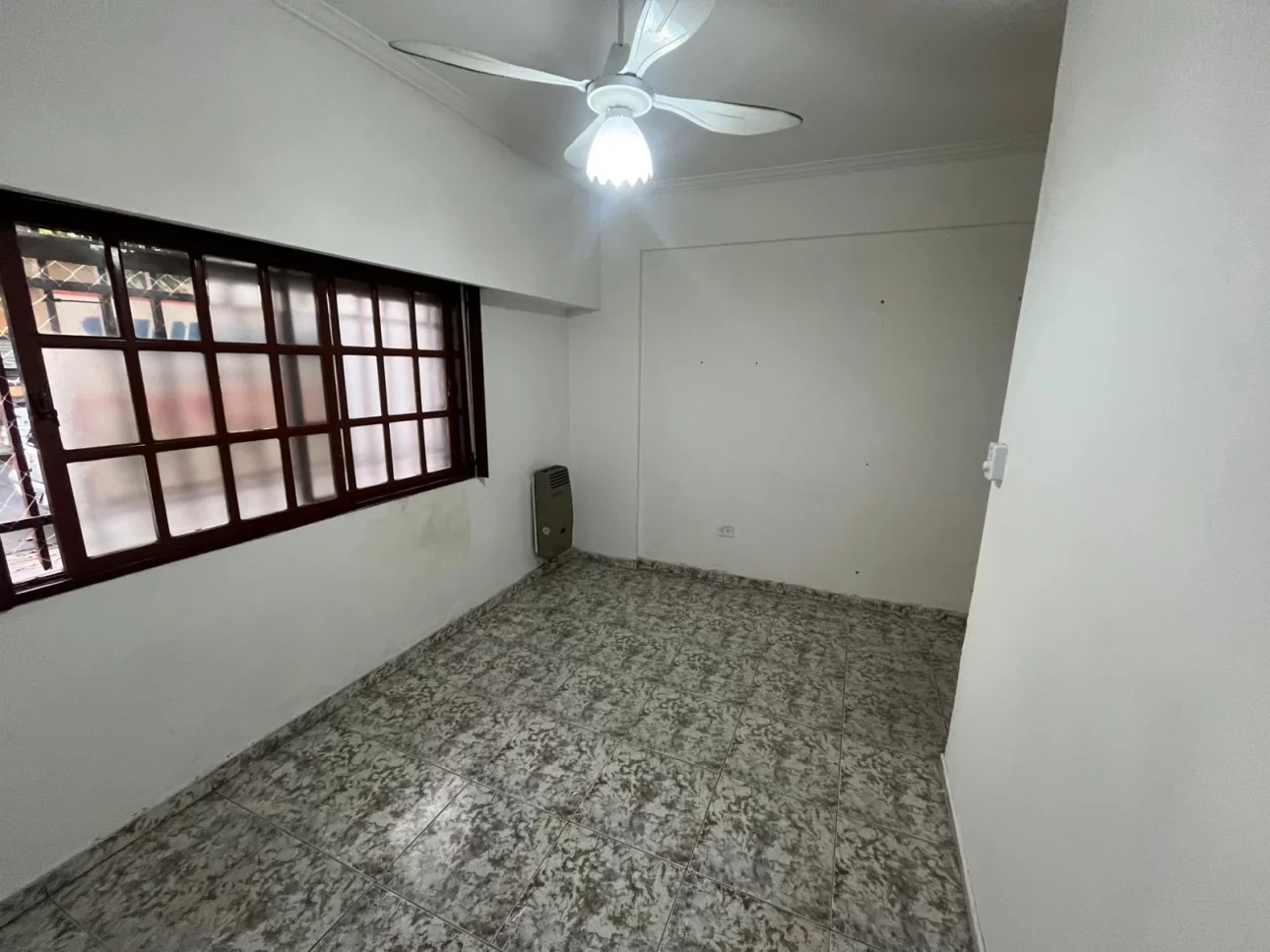 2 AMB PB AL FRENTE TIPO CASA CON PATIO BAJAS EXPENSAS