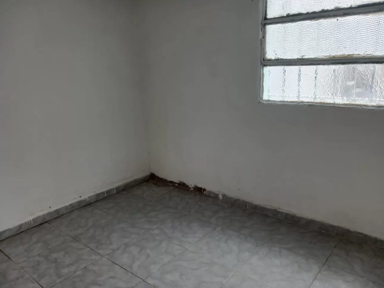 SE ALQUILA DEPARTAMENTO TIPO CASA  EN GONZALEZ CATAN