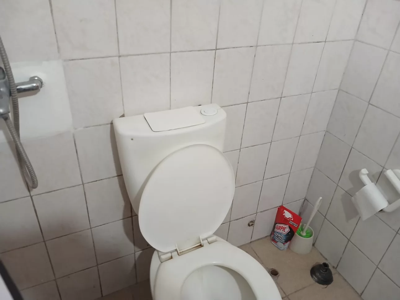SE ALQUILA DEPARTAMENTO TIPO CASA  EN GONZALEZ CATAN
