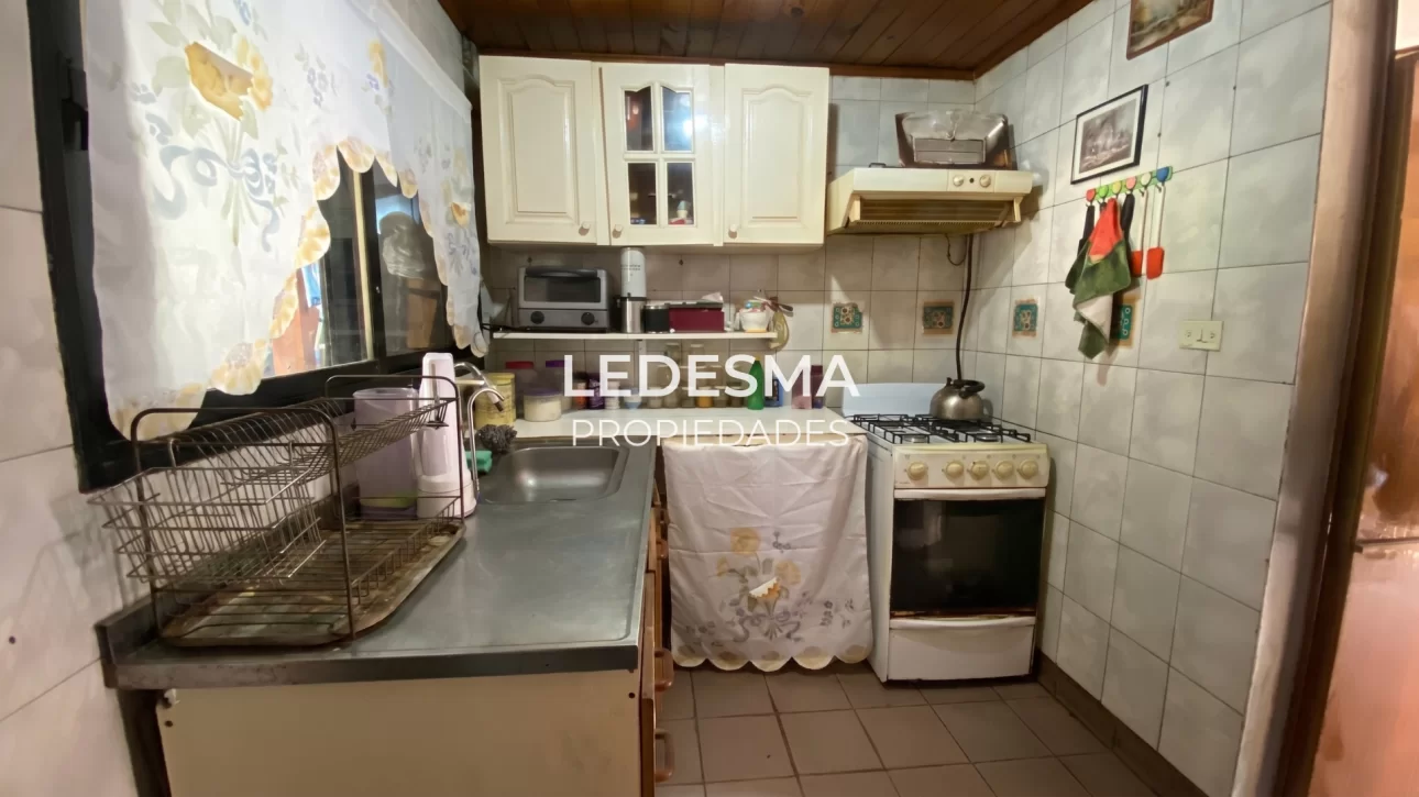 VENTA CASA 2 AMBIENTES EN MORÓN A REMODELAR