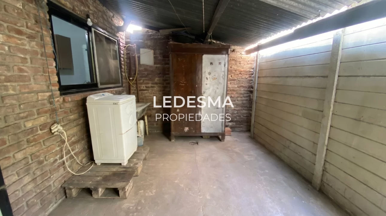 VENTA CASA 2 AMBIENTES EN MORÓN A REMODELAR