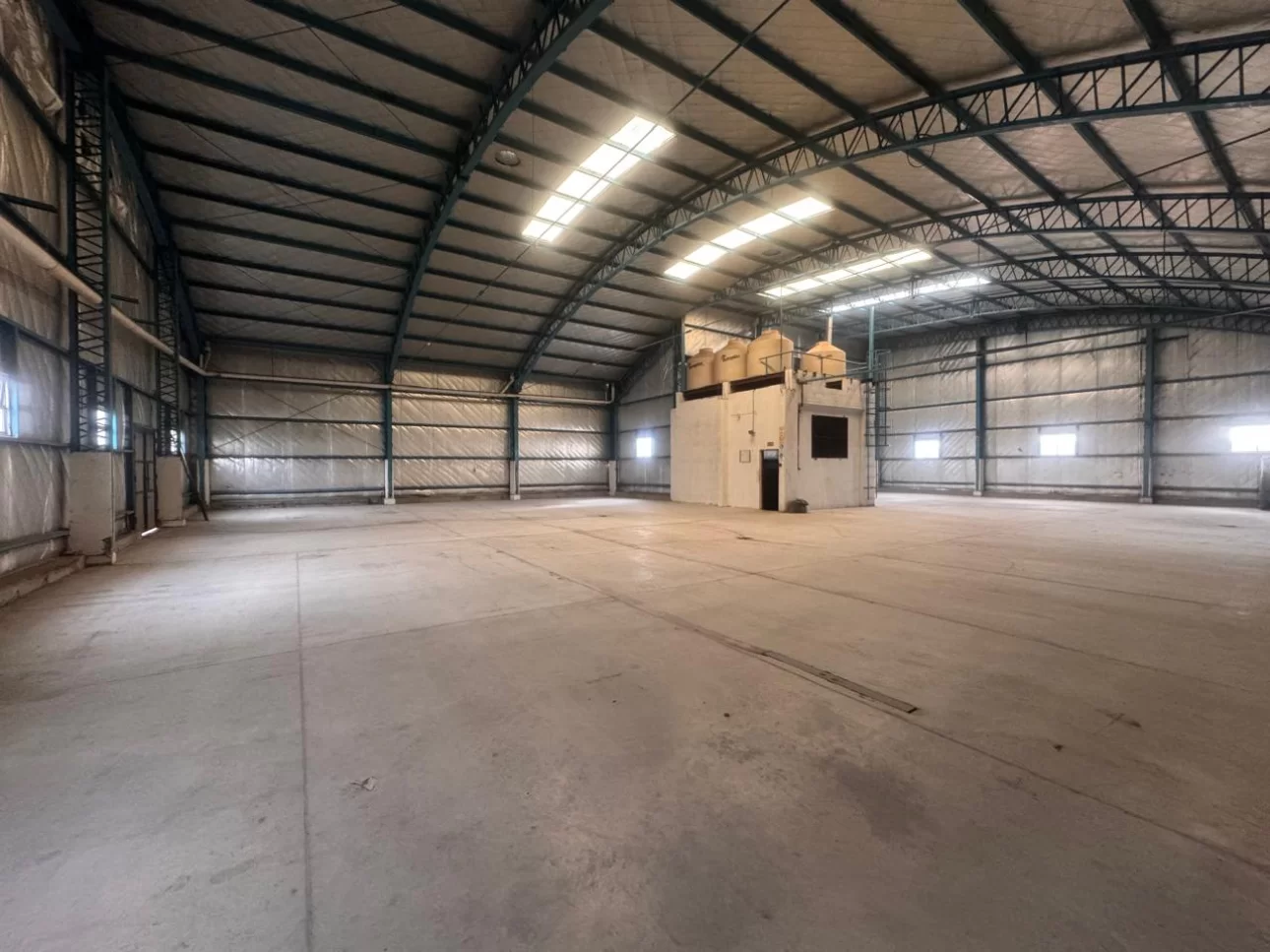 Galpón 980 m2 a m. de Av San Martin