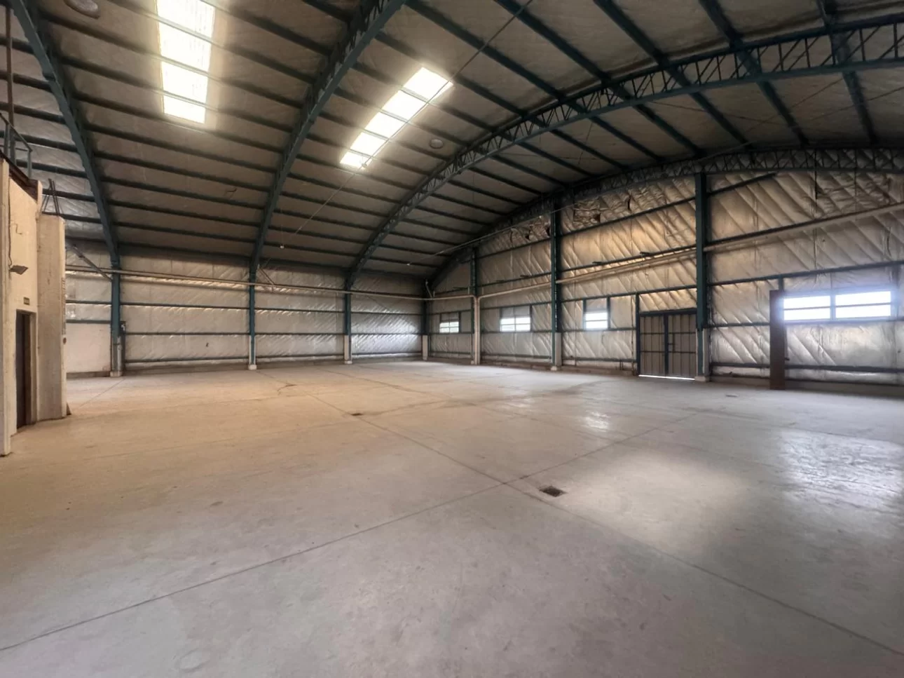 Galpón 980 m2 a m. de Av San Martin