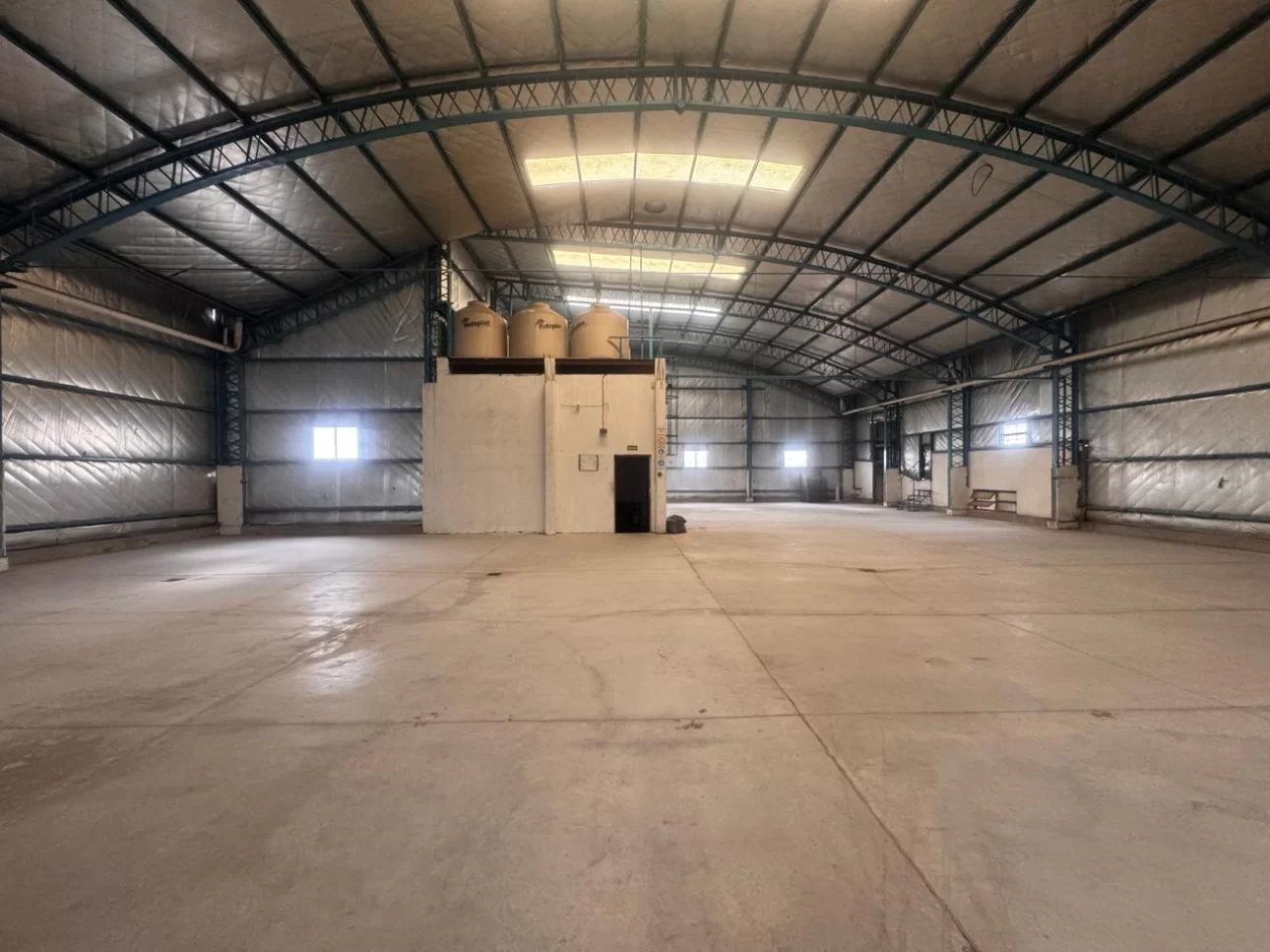 Galpón 980 m2 a m. de Av San Martin
