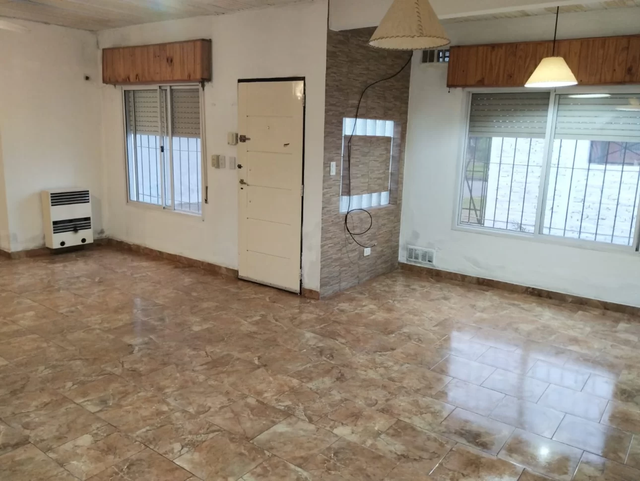 Impecable casa a metros de Yrigoyen