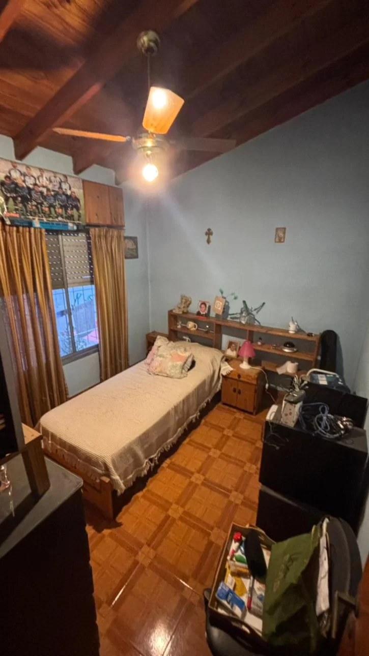 Venta de PH de 3 ambinetes -    Ituzaingó 1486 V Ballester