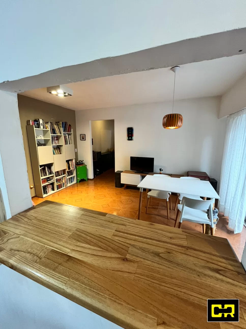 Muy Buen Departamento en venta en Flores.