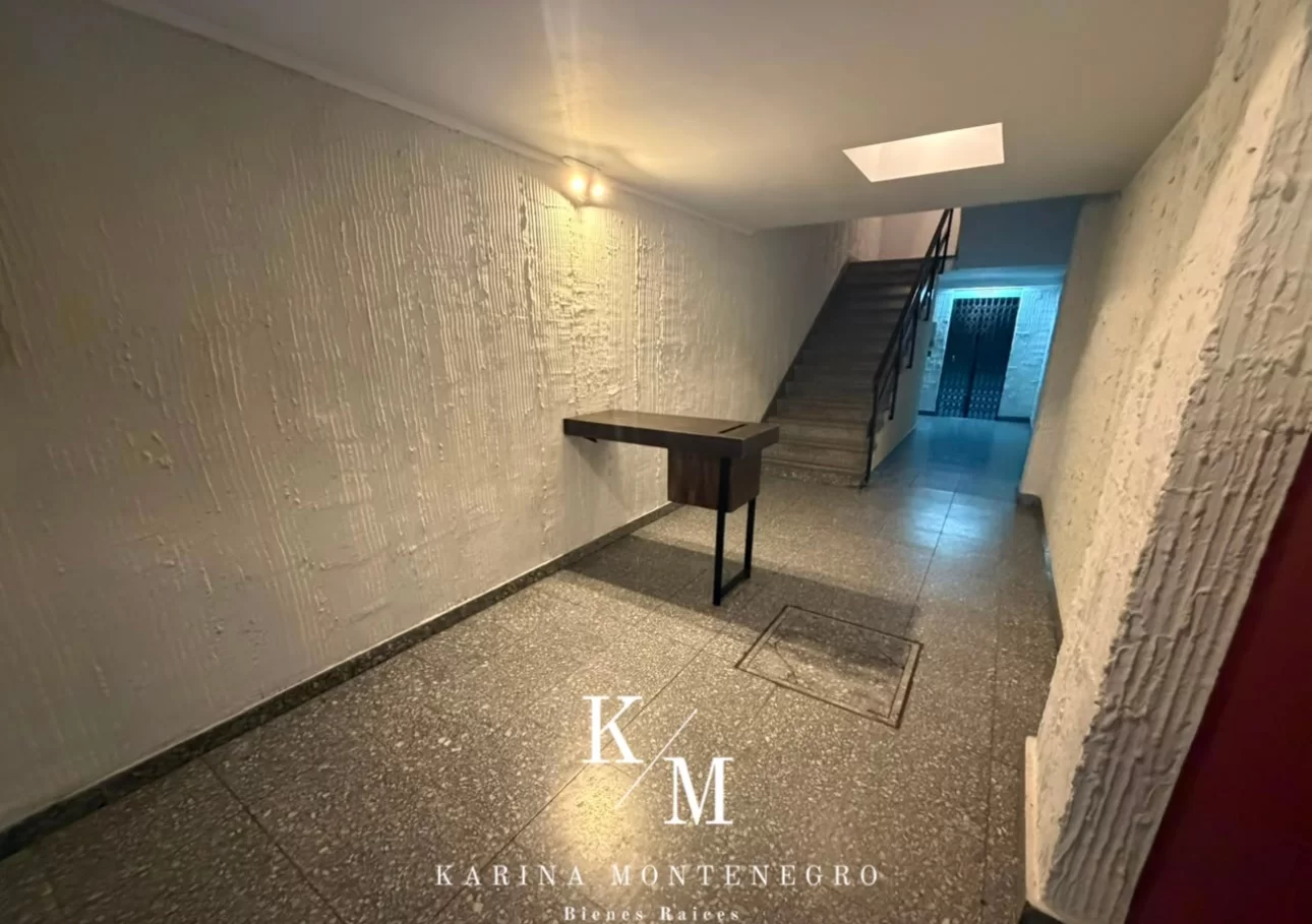 Oficina en el centro de San Martin con baño privado