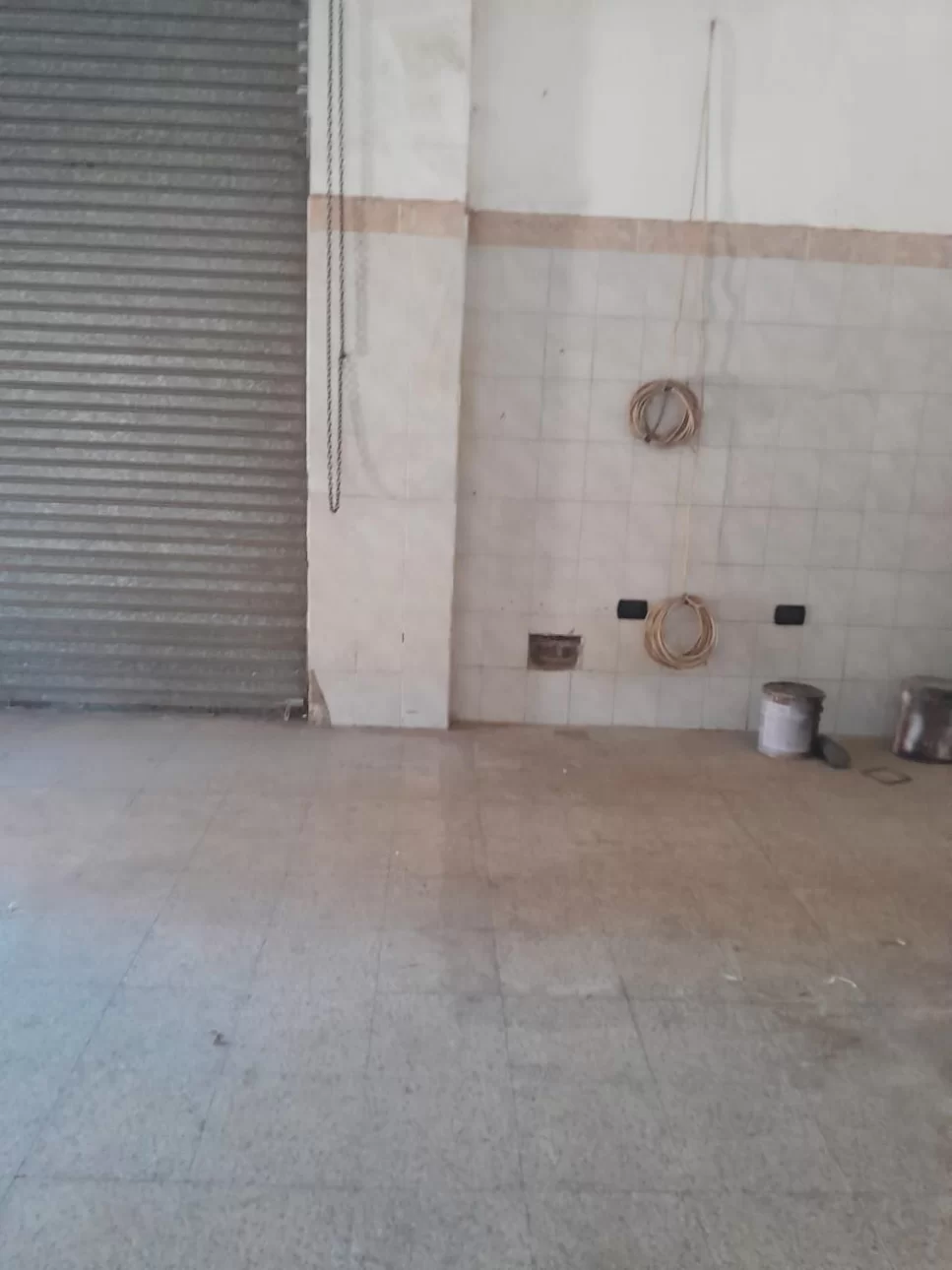 SE ALQUILA LOCAL EN V- DEL PINO