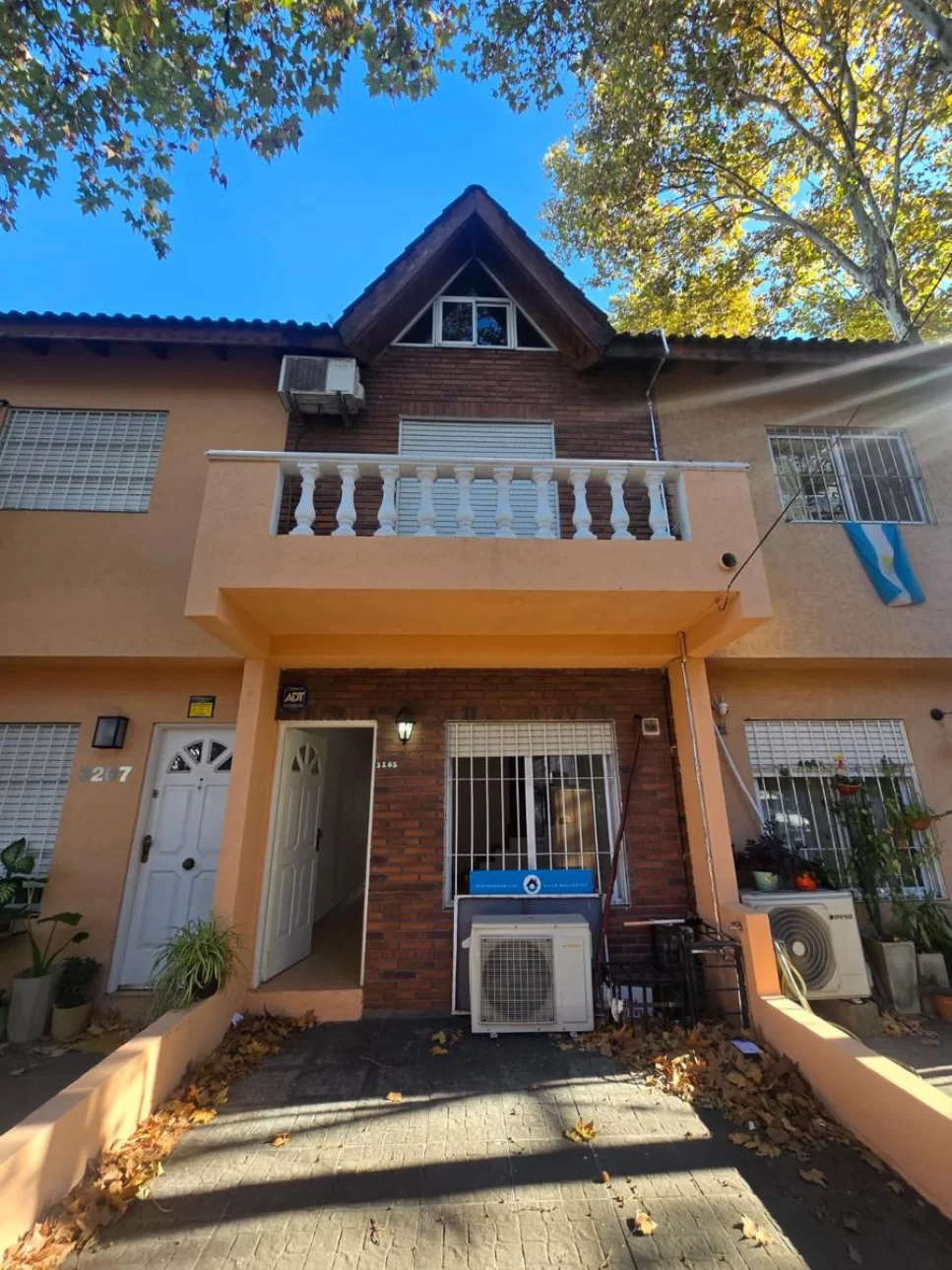 Venta duplex 4 ambientes - Balcarce 3205  Villa Ballester.