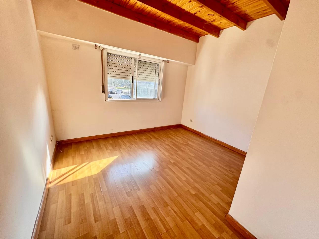 Venta duplex 4 ambientes - Balcarce 3205  Villa Ballester.