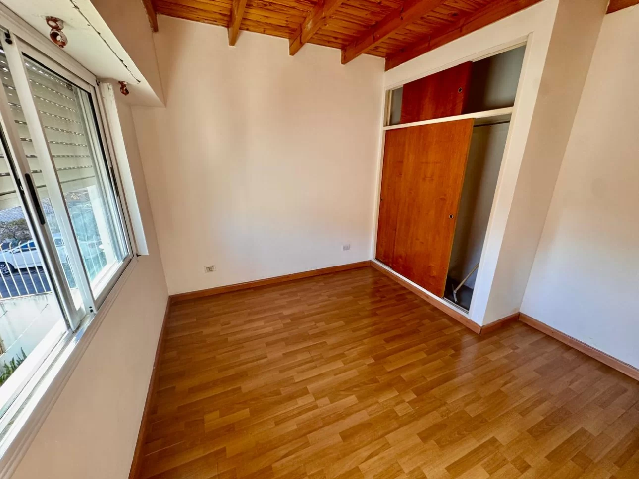 Venta duplex 4 ambientes - Balcarce 3205  Villa Ballester.