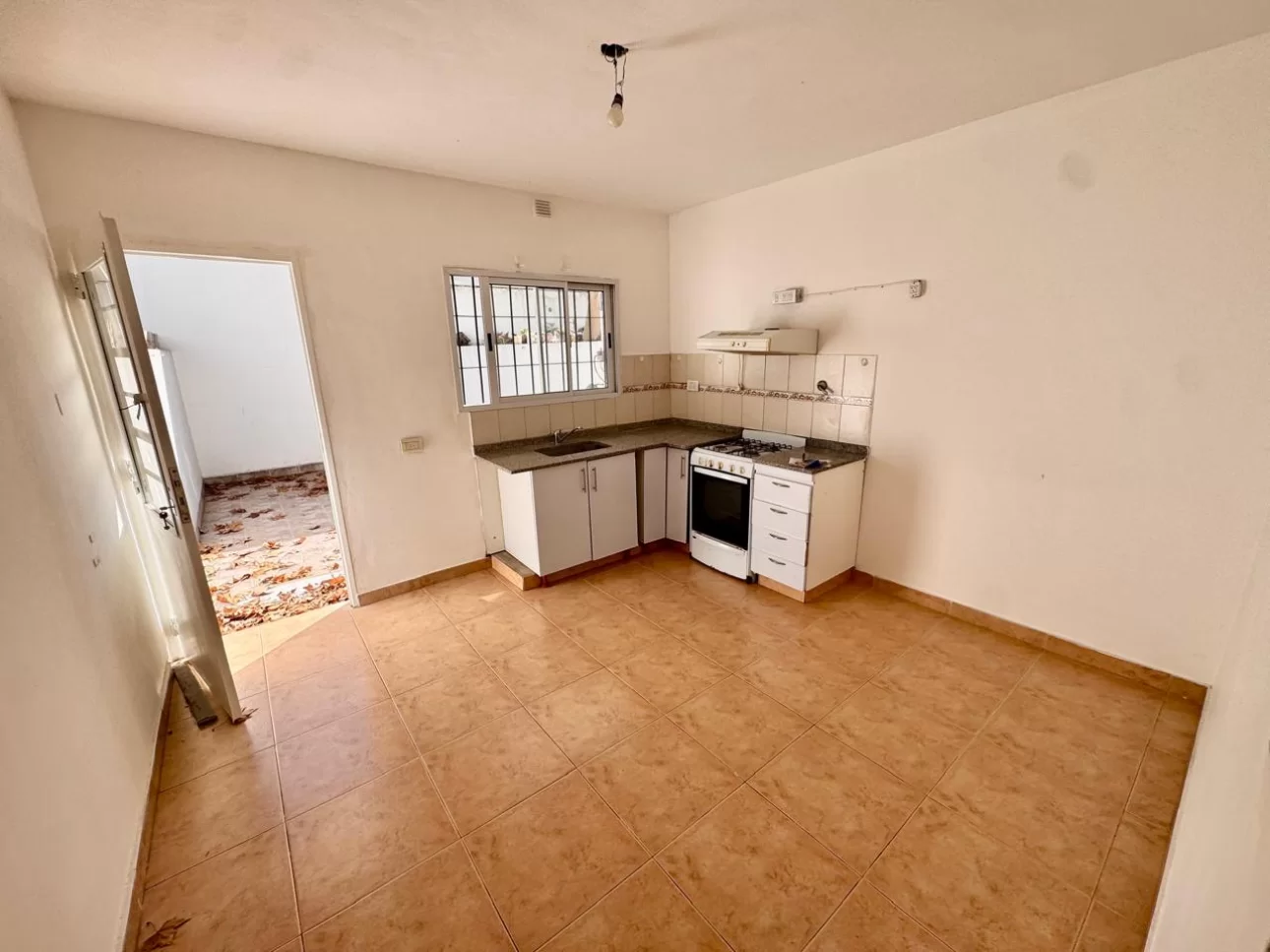 Venta duplex 4 ambientes - Balcarce 3205  Villa Ballester.