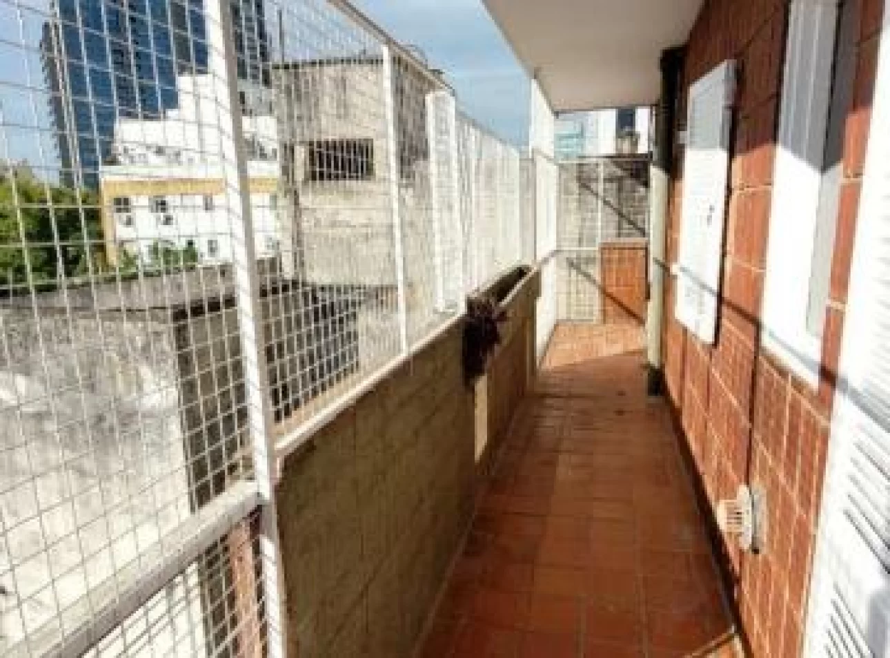NUÑEZ, 3 AMBIENTES,CONTRAFRENTE, BALCON, COCHERA, OPORTUNIDA