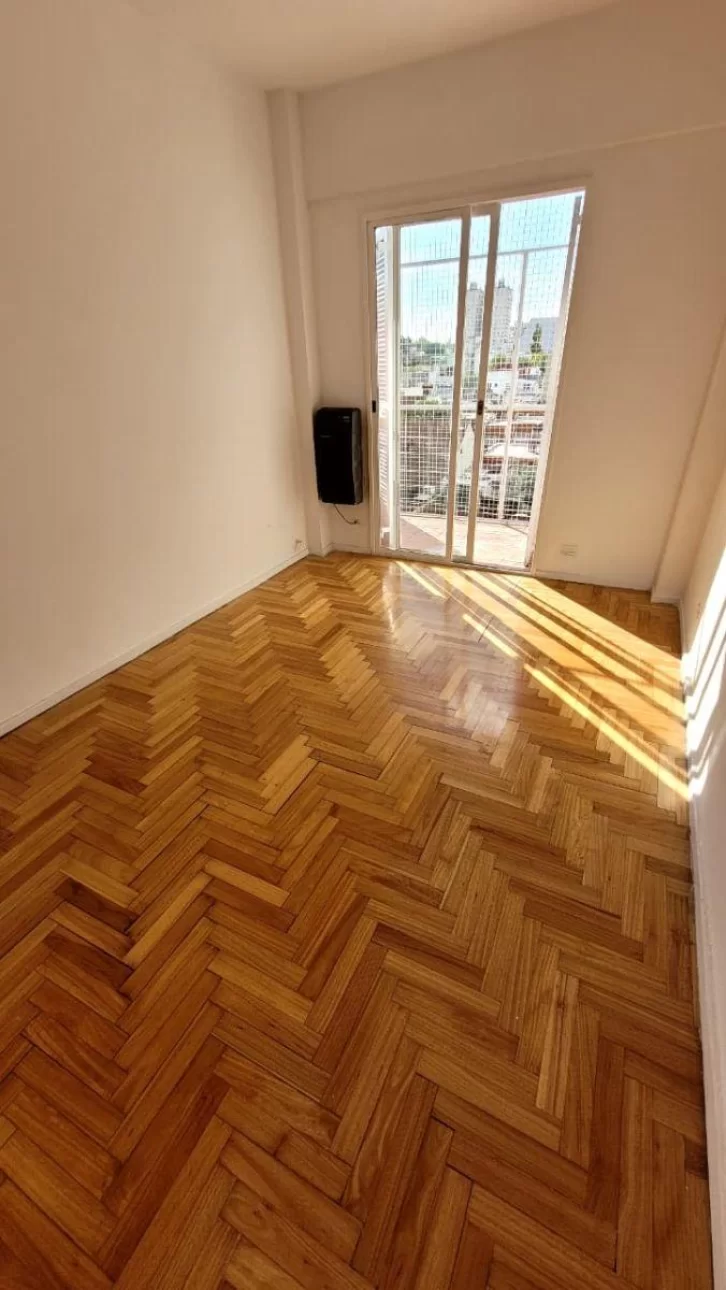 NUÑEZ, 3 AMBIENTES,CONTRAFRENTE, BALCON, COCHERA, OPORTUNIDA