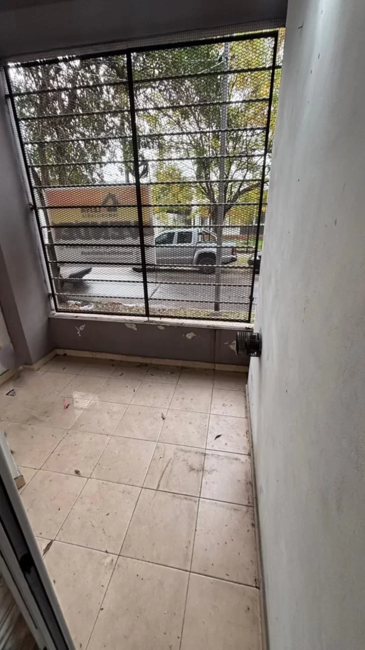 Alquiler - Combet y Lamadrid - Depto 3 amb con cochera