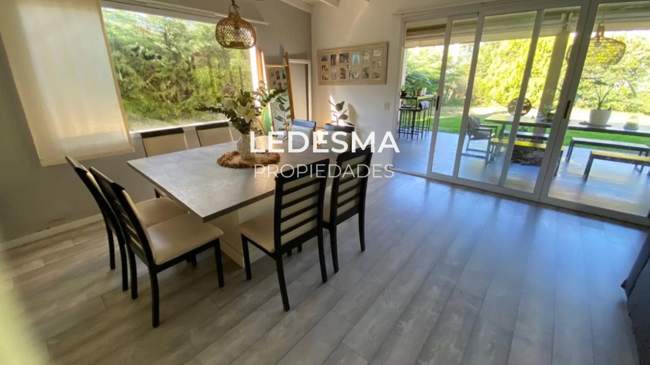 VENTA CASA 6 AMBIENTES ITUZAINGO NORTE