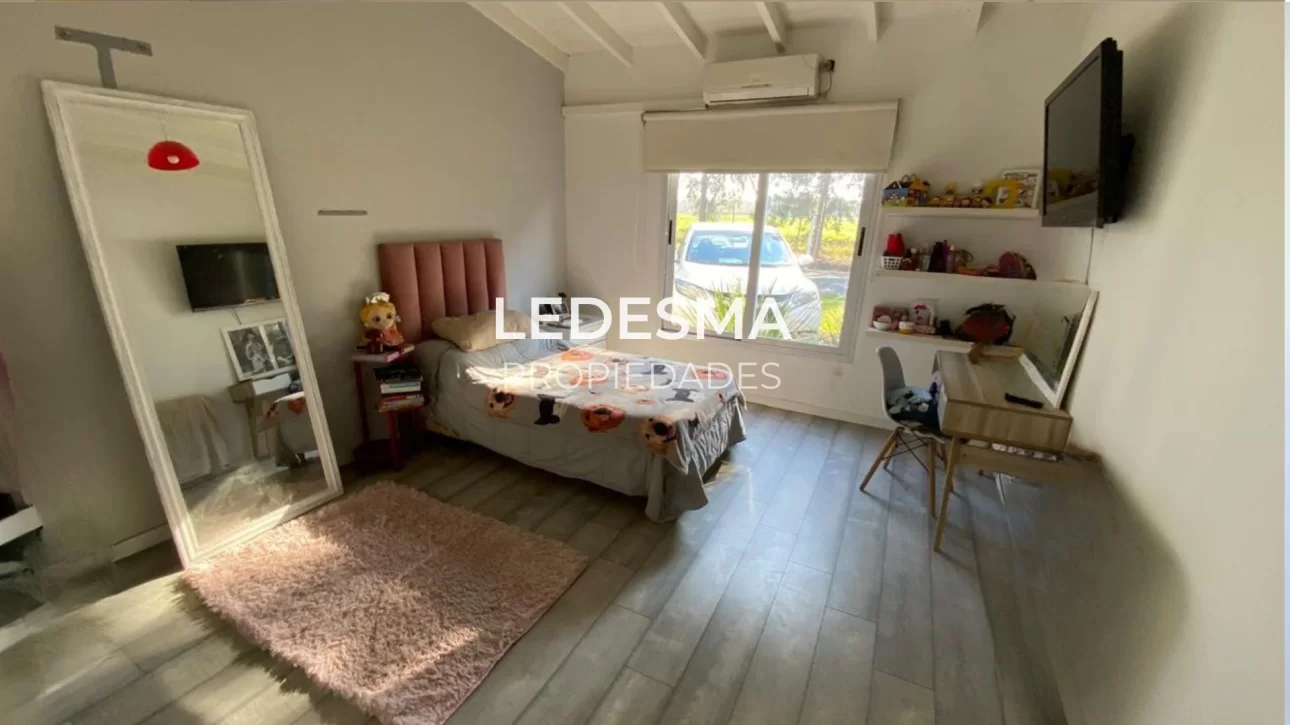 VENTA CASA 6 AMBIENTES ITUZAINGO NORTE
