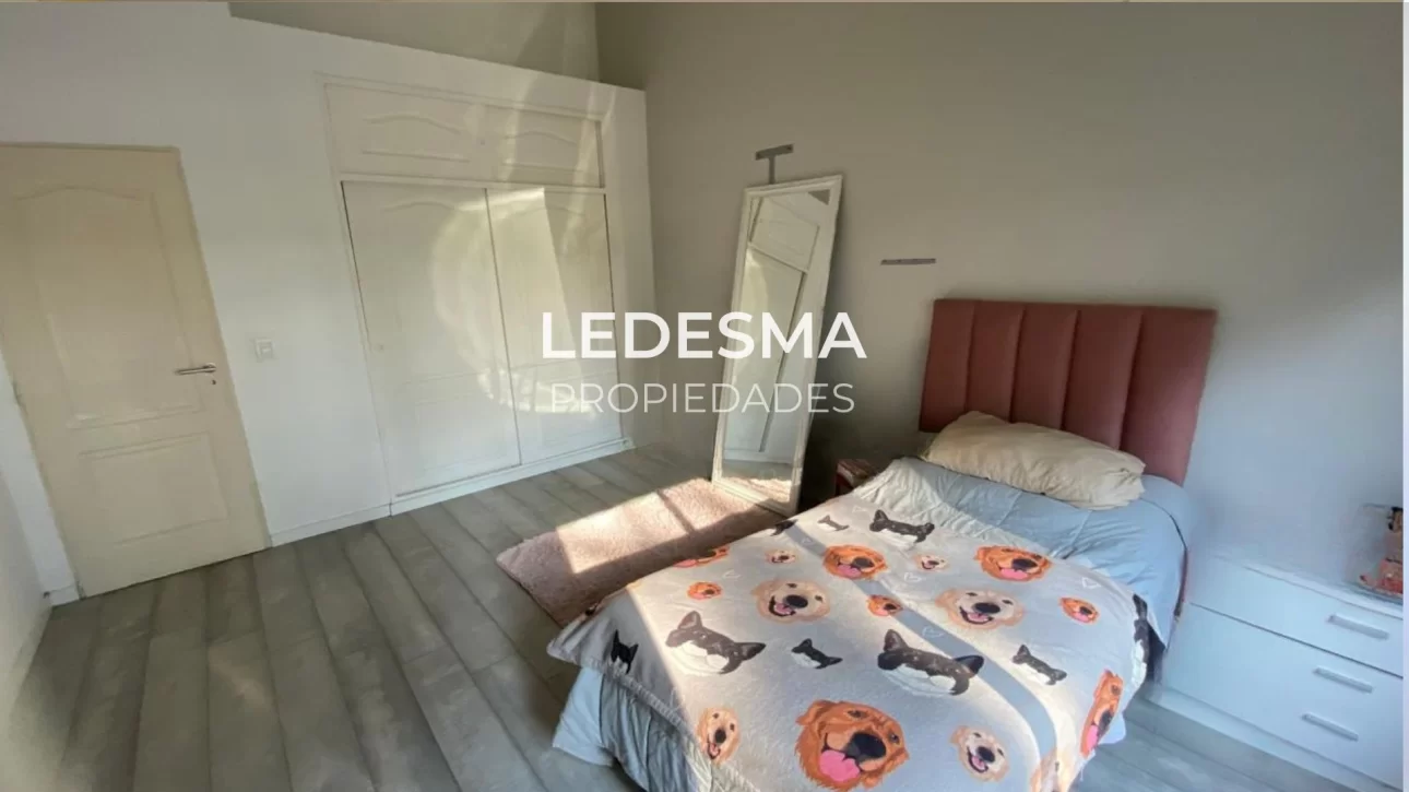 VENTA CASA 6 AMBIENTES ITUZAINGO NORTE