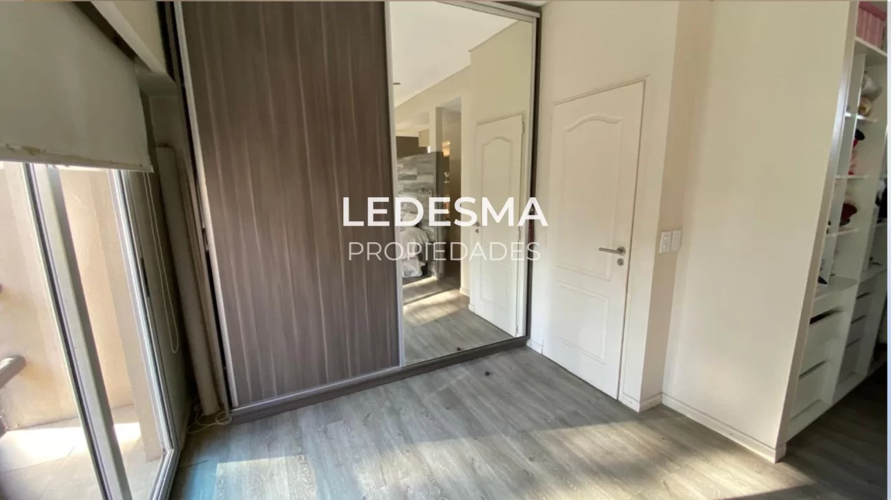 VENTA CASA 6 AMBIENTES ITUZAINGO NORTE