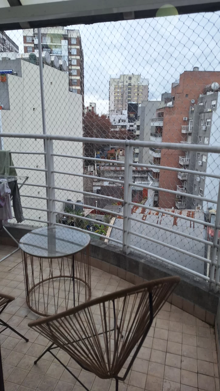 3 AMBIENTES FRENTE BALCON !!! 2 BAÑOS !!!