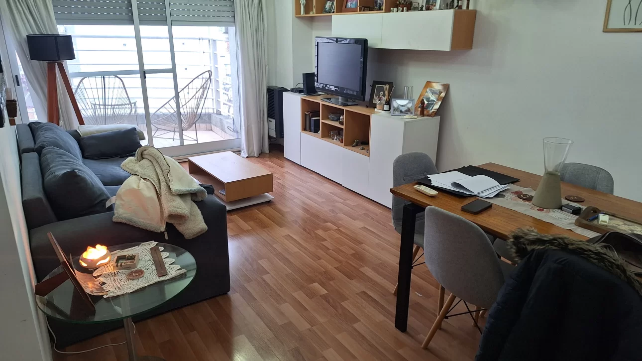 3 AMBIENTES FRENTE BALCON !!! 2 BAÑOS !!!