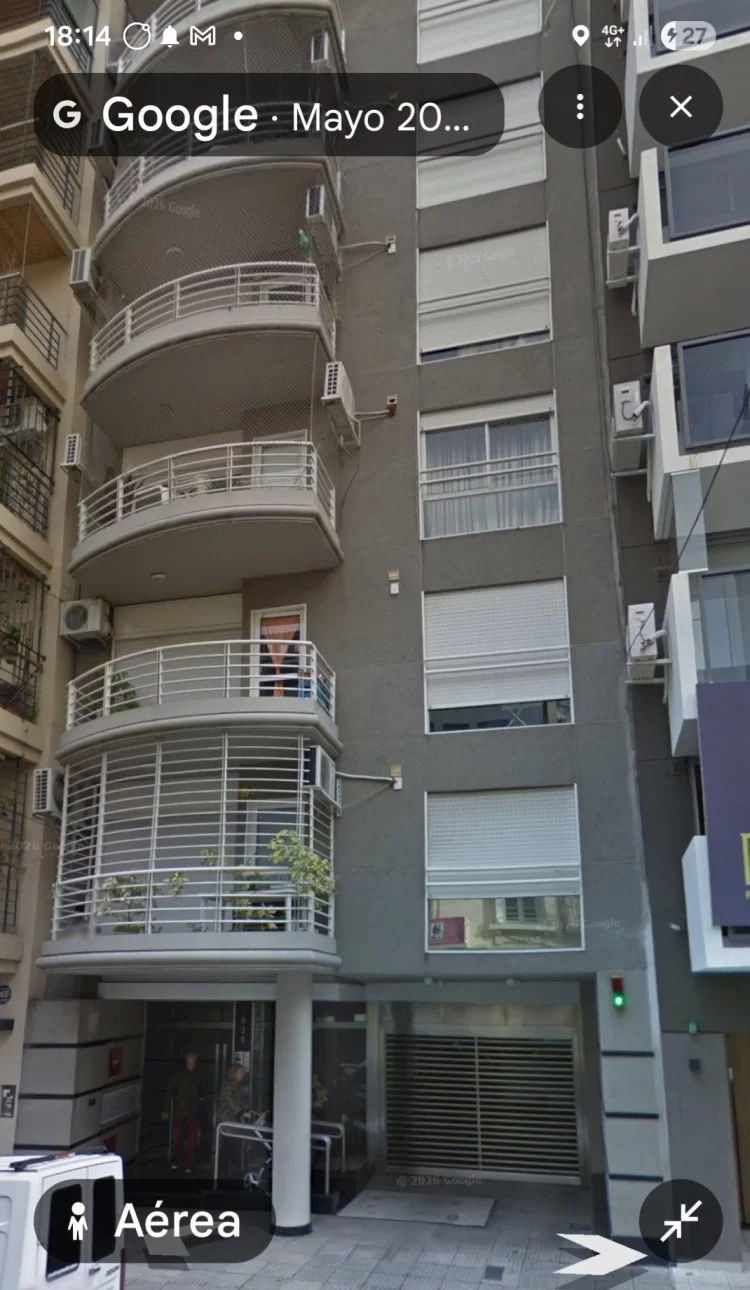 3 AMBIENTES FRENTE BALCON !!! 2 BAÑOS !!!