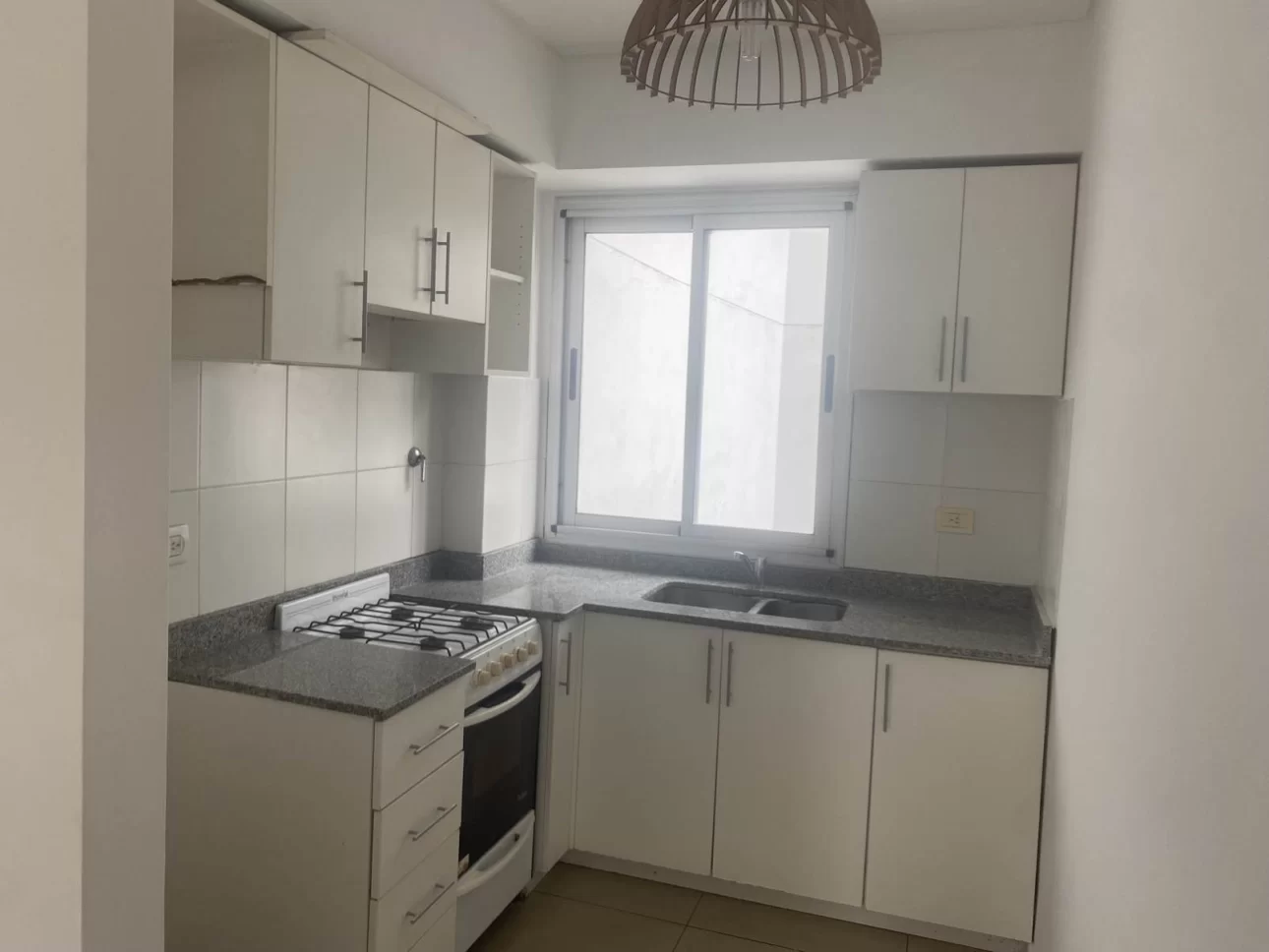 DEPARTAMENTO DE TRES AMBIENTES