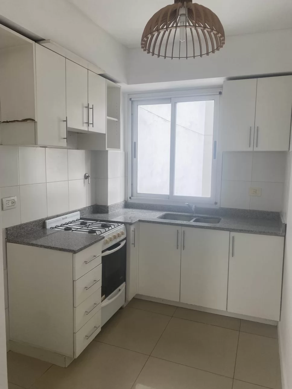 DEPARTAMENTO DE TRES AMBIENTES