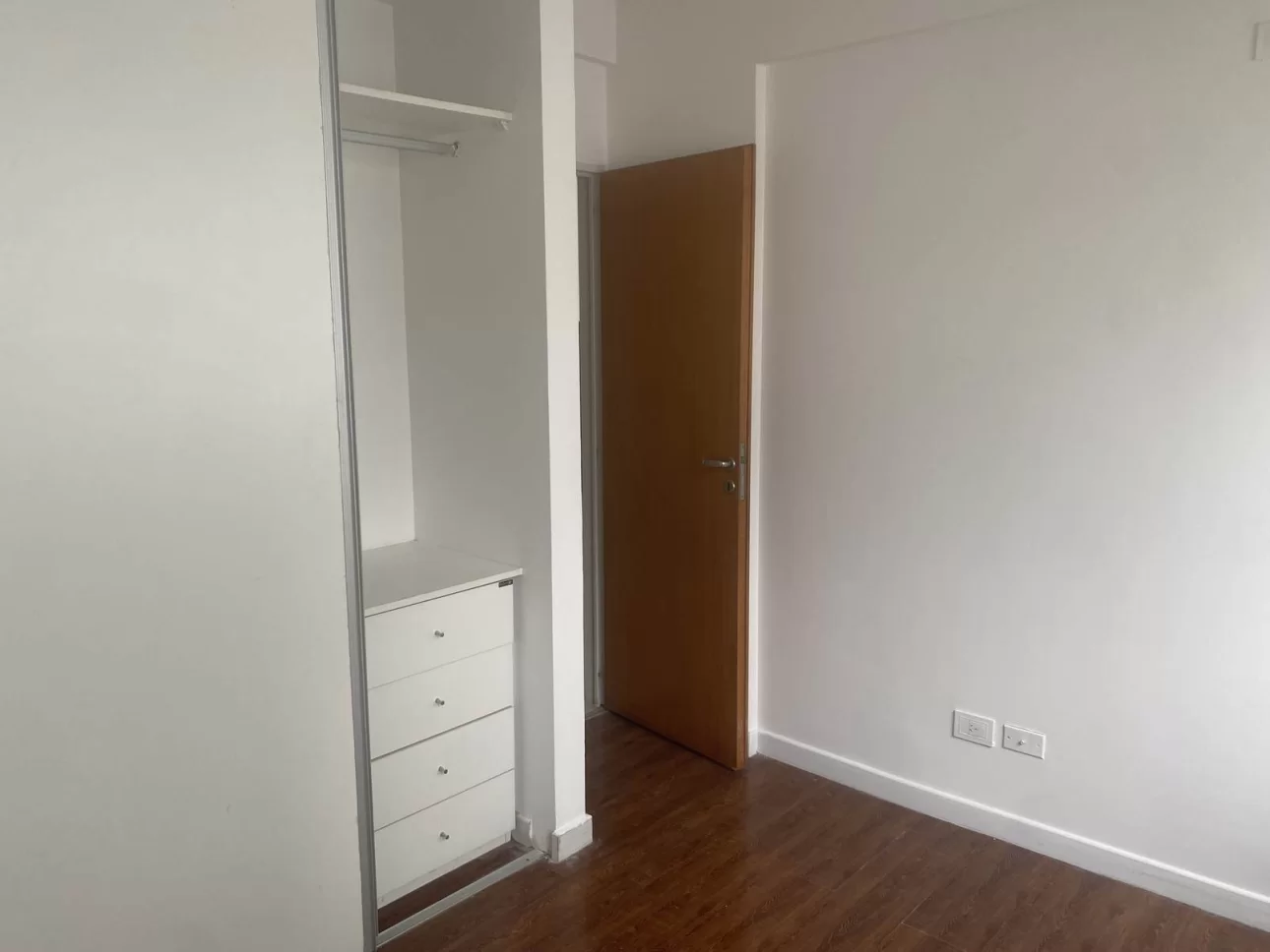 DEPARTAMENTO DE TRES AMBIENTES