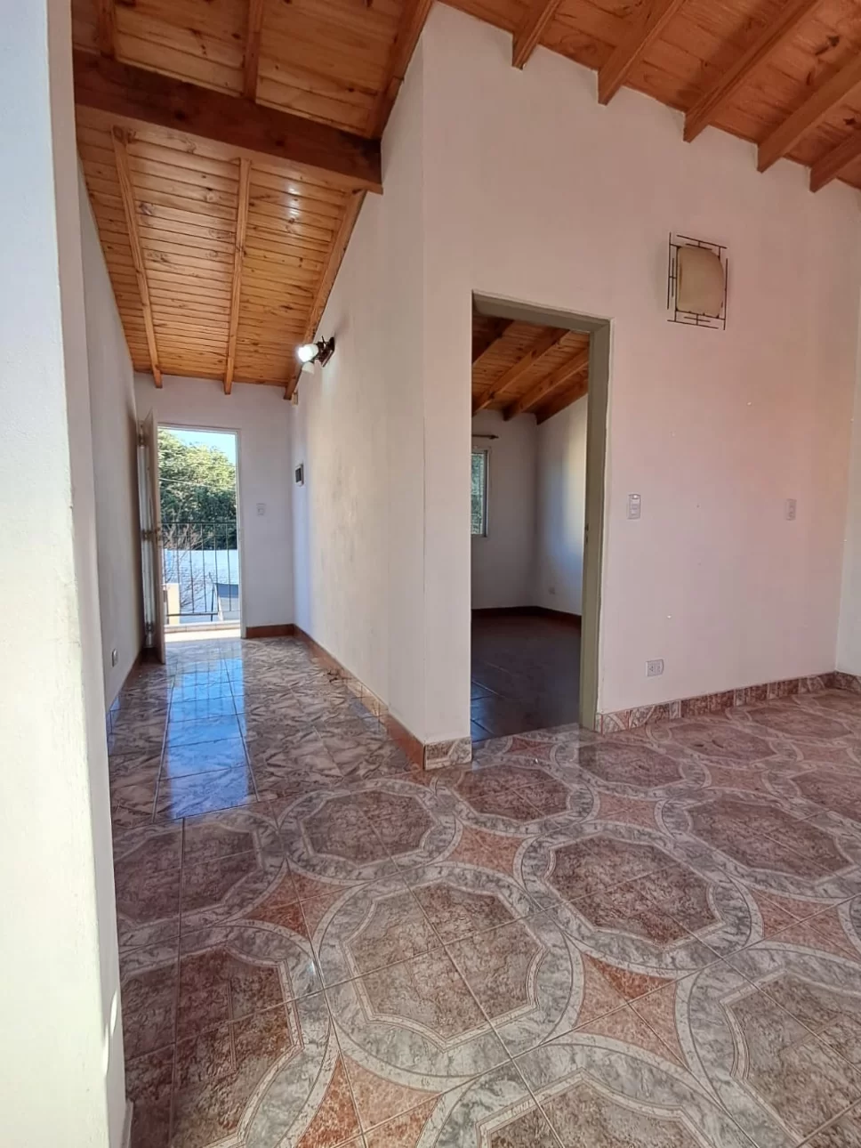 HERMOSO 2 AMBIENTES EN COMPLEJO Y 1° PISO