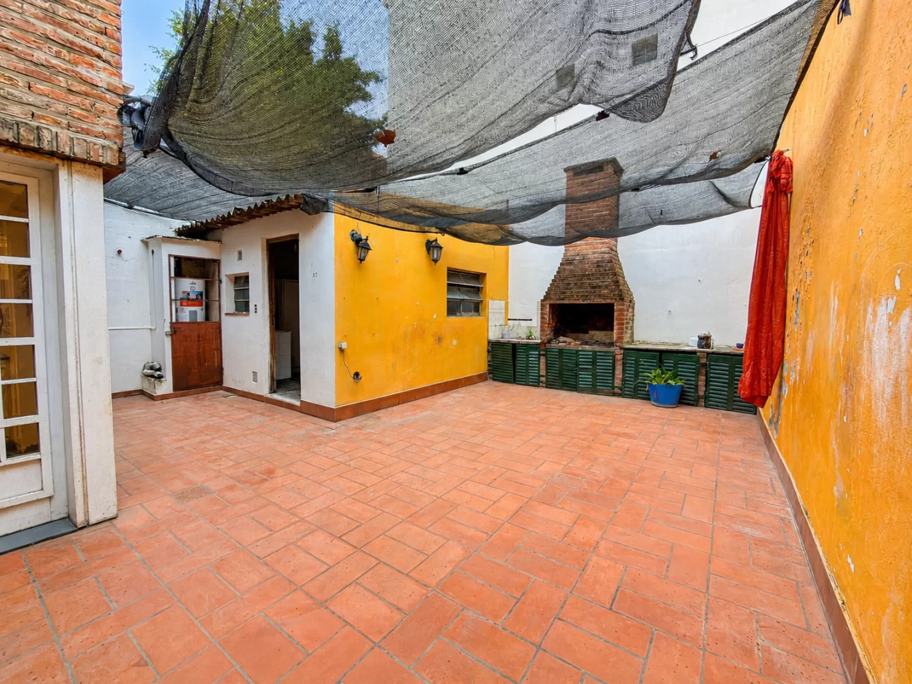 Casa de 3 ambientes en increible zona