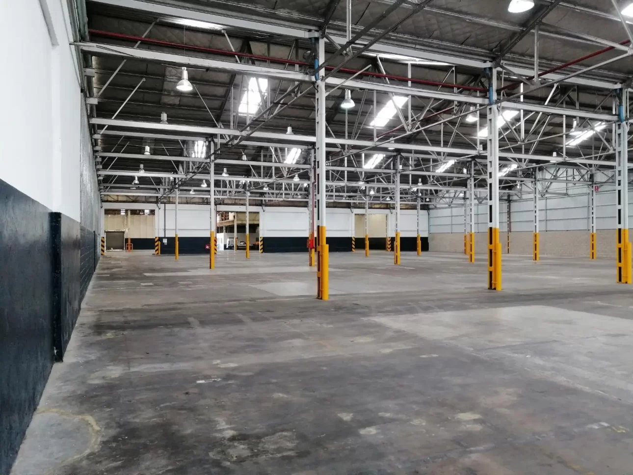 Nave 5530 m2 en Parque Industrial