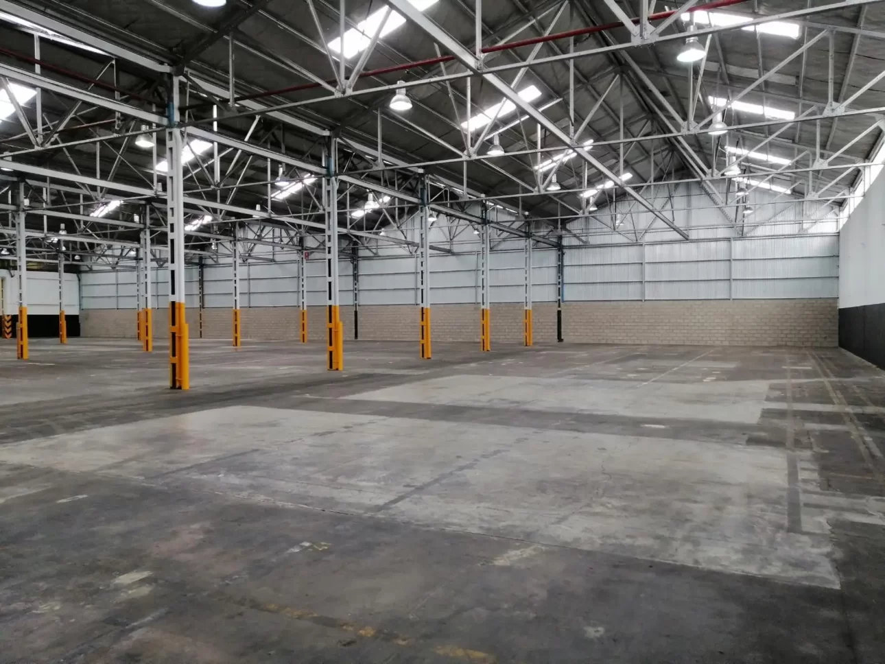Nave 5530 m2 en Parque Industrial
