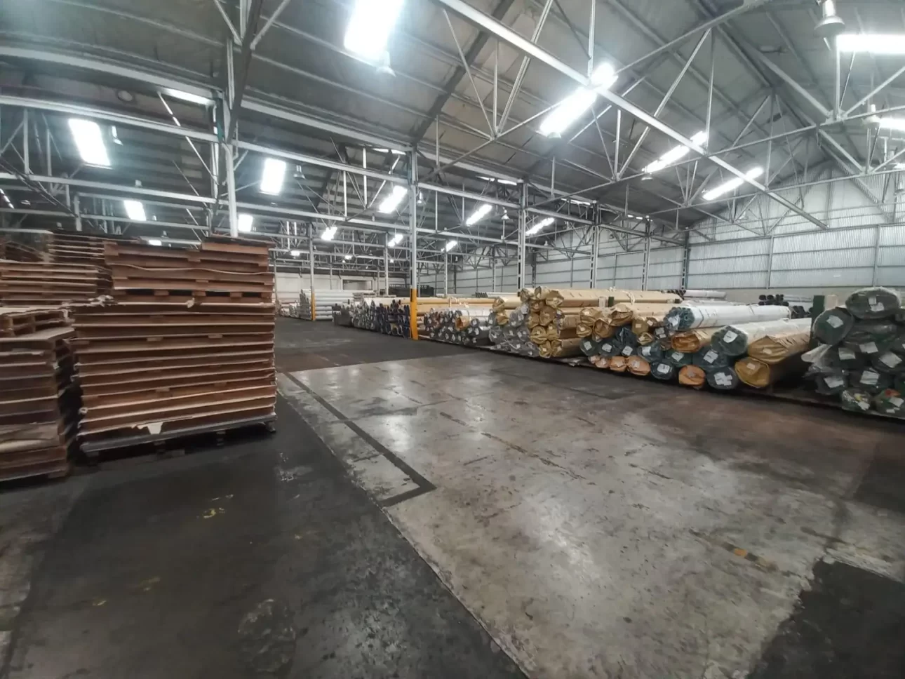 Nave 5530 m2 en Parque Industrial