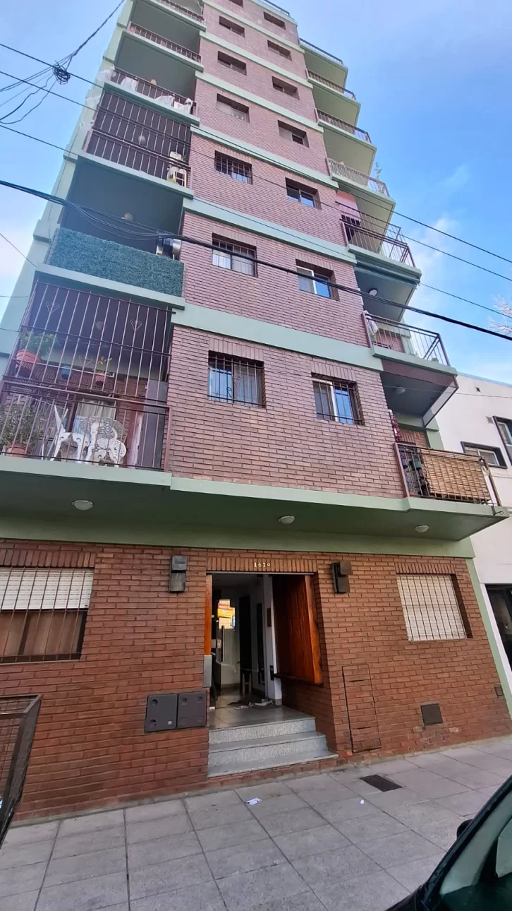 RESERVADO - DEPARTAMENTO 2 AMBIENTES CON BALCON AL FRENTE