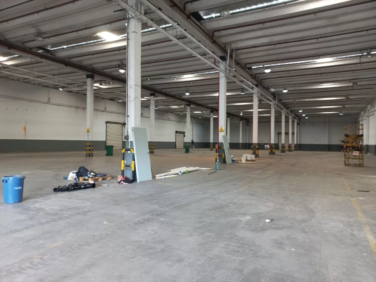 Importante Nave 5200 m2 en Predio Industrial