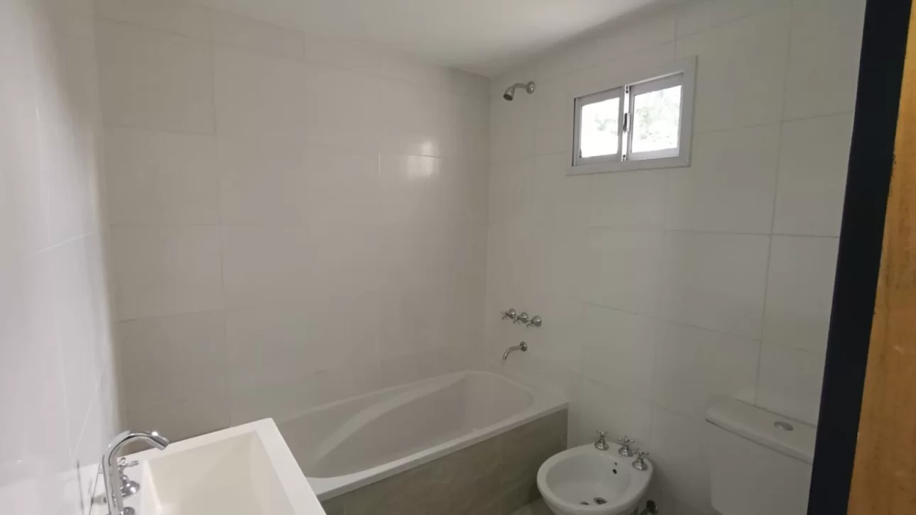 CASTELAR,1AMB,COCHERA,C/RENTA,APTO CREDITO, APTO PROFESIONAL
