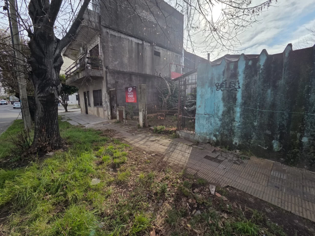 Oportunidad de Inversion!!! Lote de 181 m2 sobre Avenida