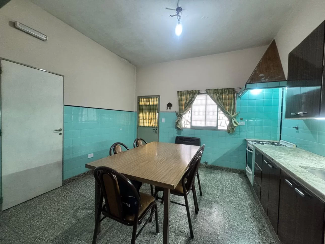 Casa 3 Amb C/ Garage y Galpón - Sup Total 190 m2