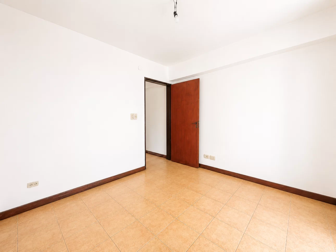 Departamento de 2 ambientes con patio