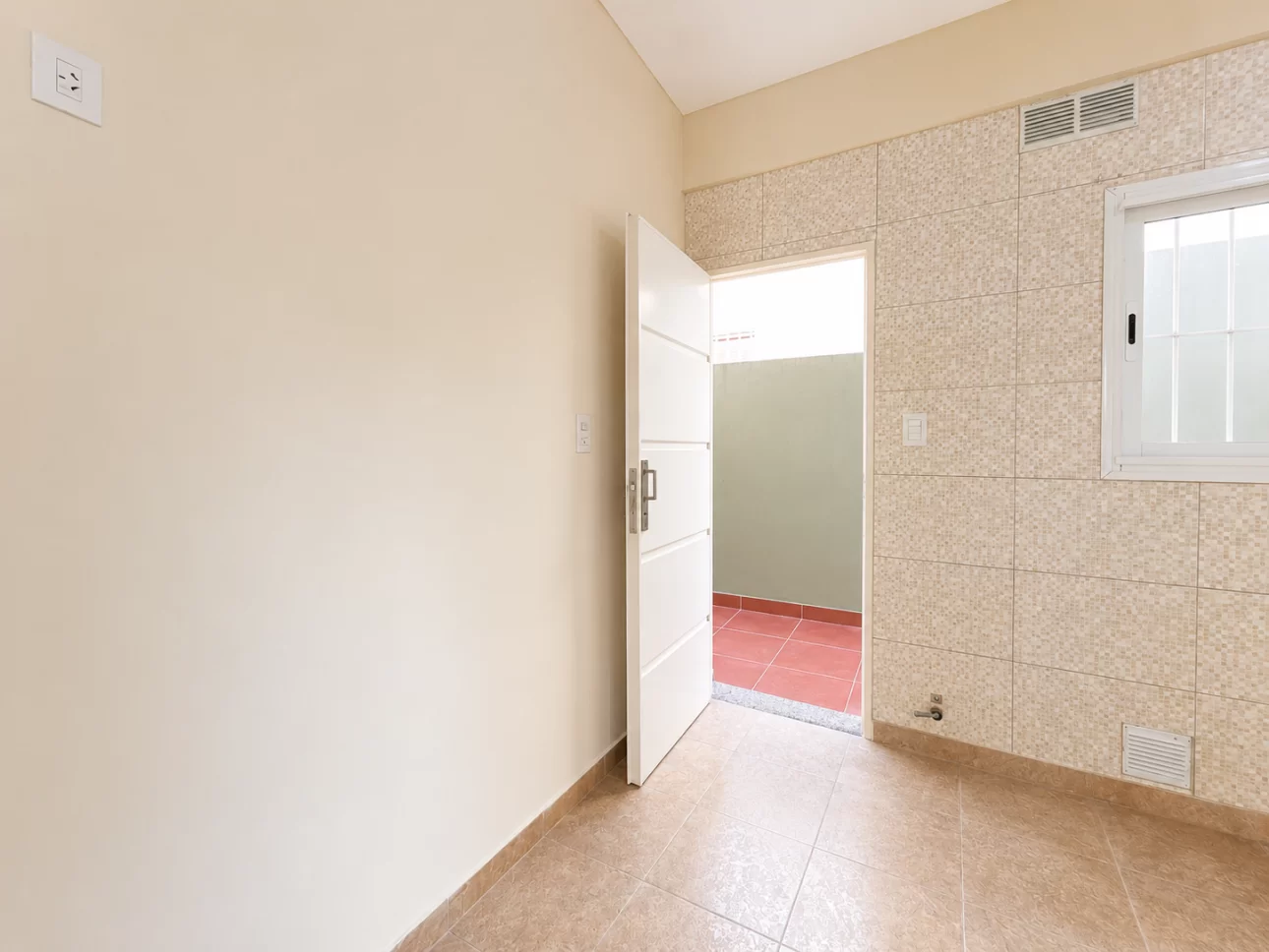 Departamento de 2 ambientes con patio