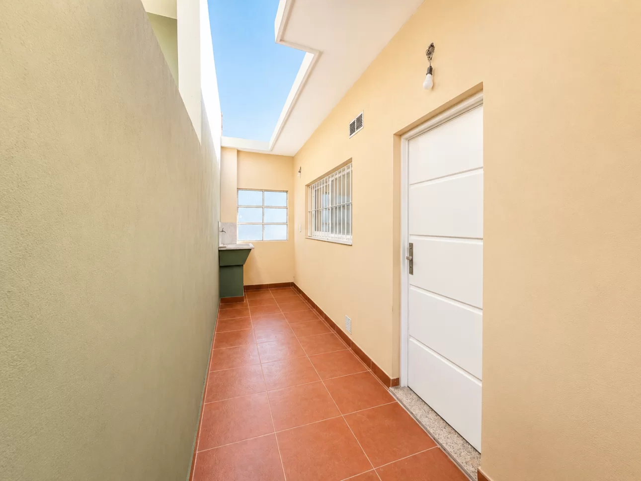 Departamento de 2 ambientes con patio