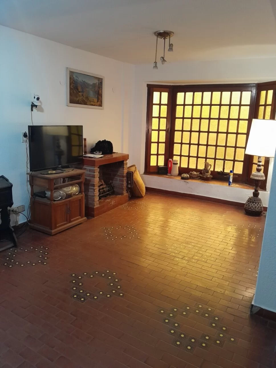 HAEDO,CASA TIPO TRIPLEX,4AMBIENTES,COCHERA,EXCELENTE PROPIED