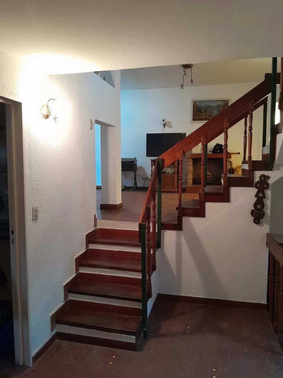 HAEDO,CASA TIPO TRIPLEX,4AMB-COCHERA,EXCELENTE PROPIED