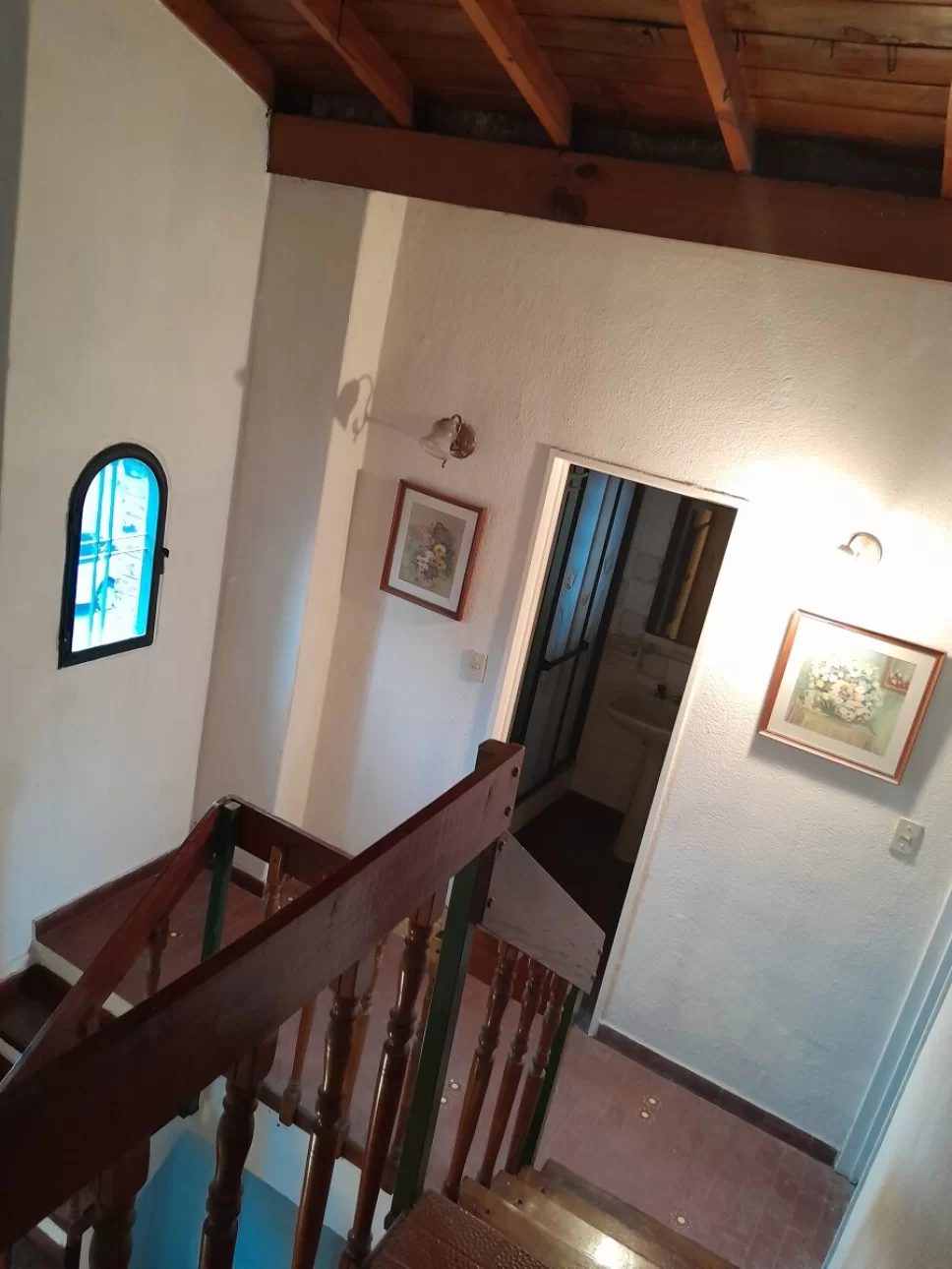 HAEDO,CASA TIPO TRIPLEX,4AMB-COCHERA,EXCELENTE PROPIED