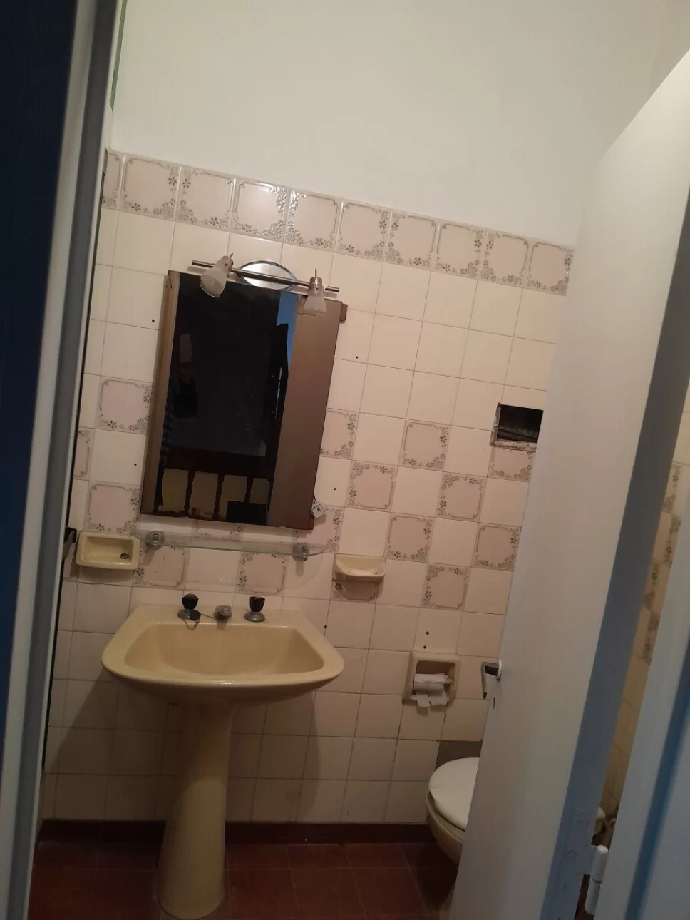 HAEDO,CASA TIPO TRIPLEX,4AMB-COCHERA,EXCELENTE PROPIED